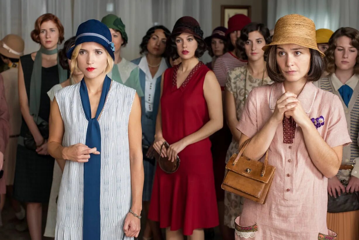 Las chicas cable. Мэгги сивантос телефонистки. Las chicas cable. Карлос телефонистки. Мэгги сивантос телефонистки.
