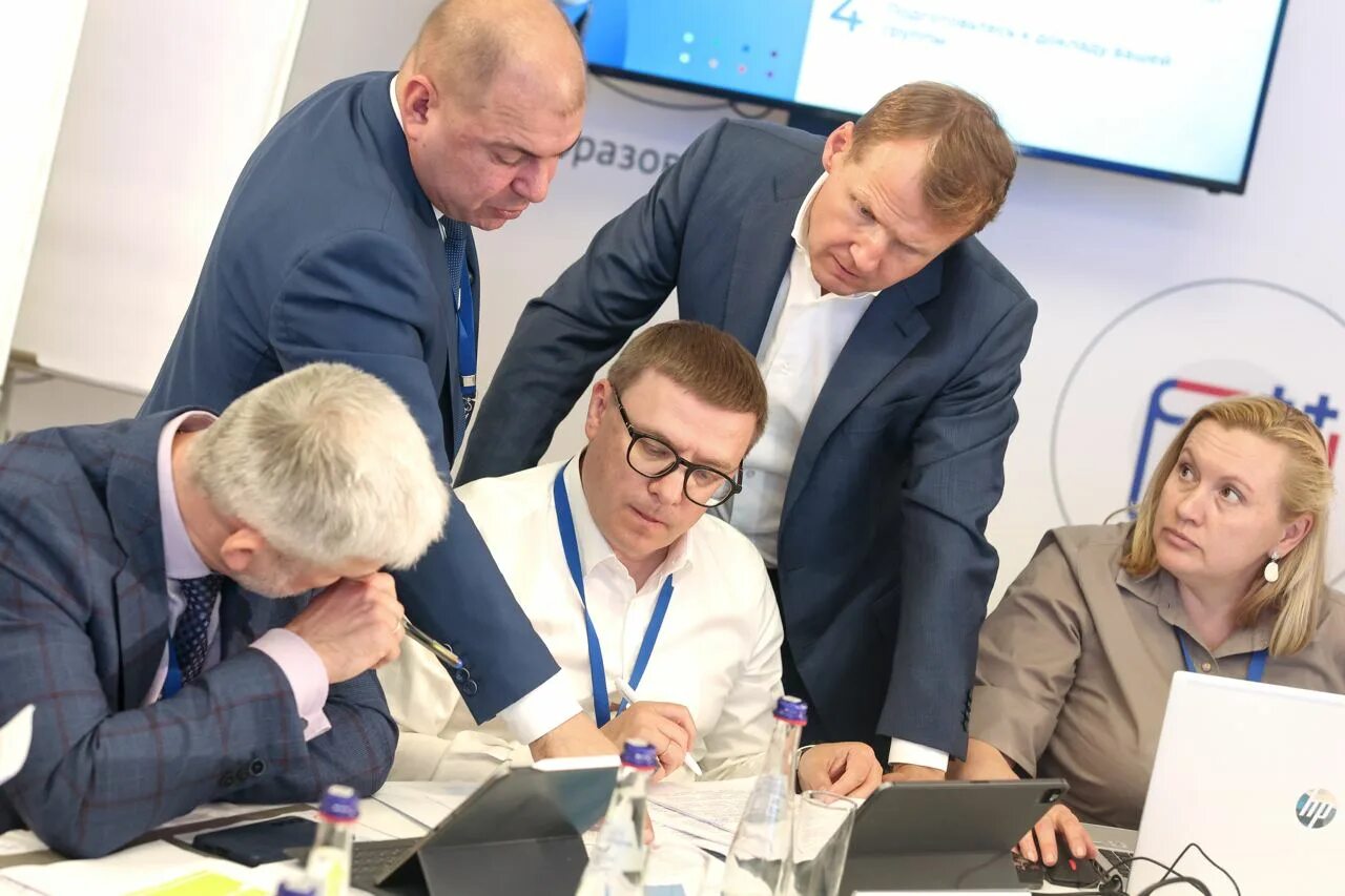 Комиссии государственного совета рф. Помощник президента рф игорь левитин. Госсовет транспорт. Руденя левитин 18 сентября 2020 совещание. Госсовет транспорт.