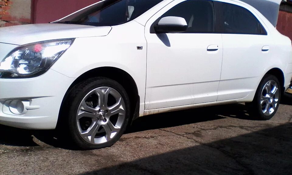 Диски cobalt. Диски chevrolet cobalt r15. chevrolet cobalt r17. шевроле кобальт диски р17. литые диски r15 chevrolet cobalt.