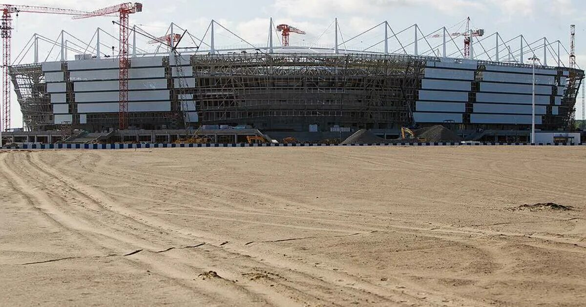 Подрядчик стадиона. Стадион лужники конструкция. Подрядчик стадиона. Подрядчик стадиона. Стадион калининград строительство.