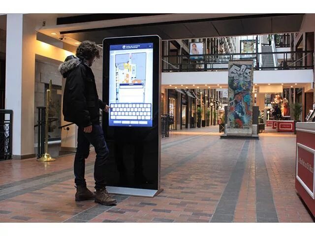 Touch screen display. Проект digital signage. information kiosk in malls. information kiosk navigation in malls. touch information display.