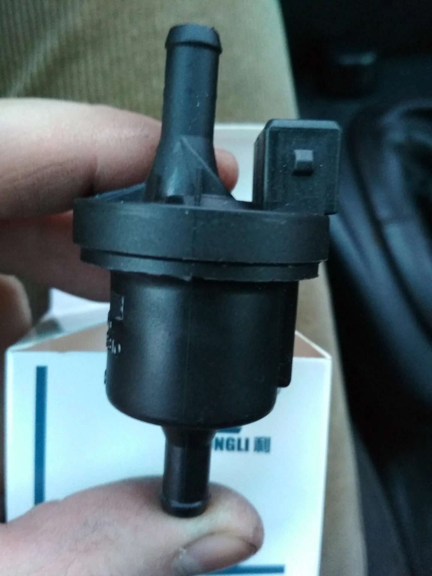 Датчик холостого хода на ауди а4 b5. Датчик холостого хода ауди а6. 8 adr. Датчик холостого хода а4 б5. Ауди а4 1.