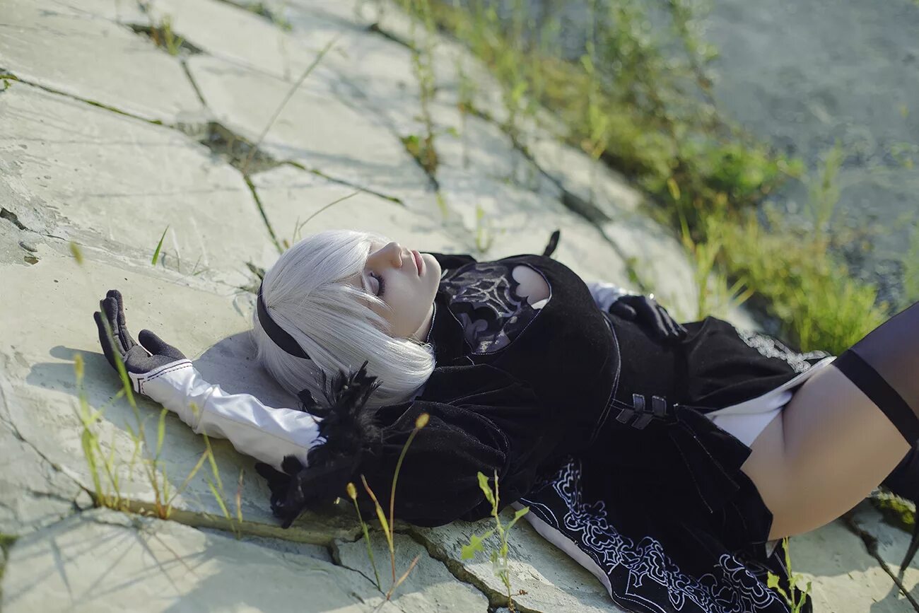 Nier automata cosplay. Mirikashi 2. NIER 2b косплей. NIER Automata косплей.