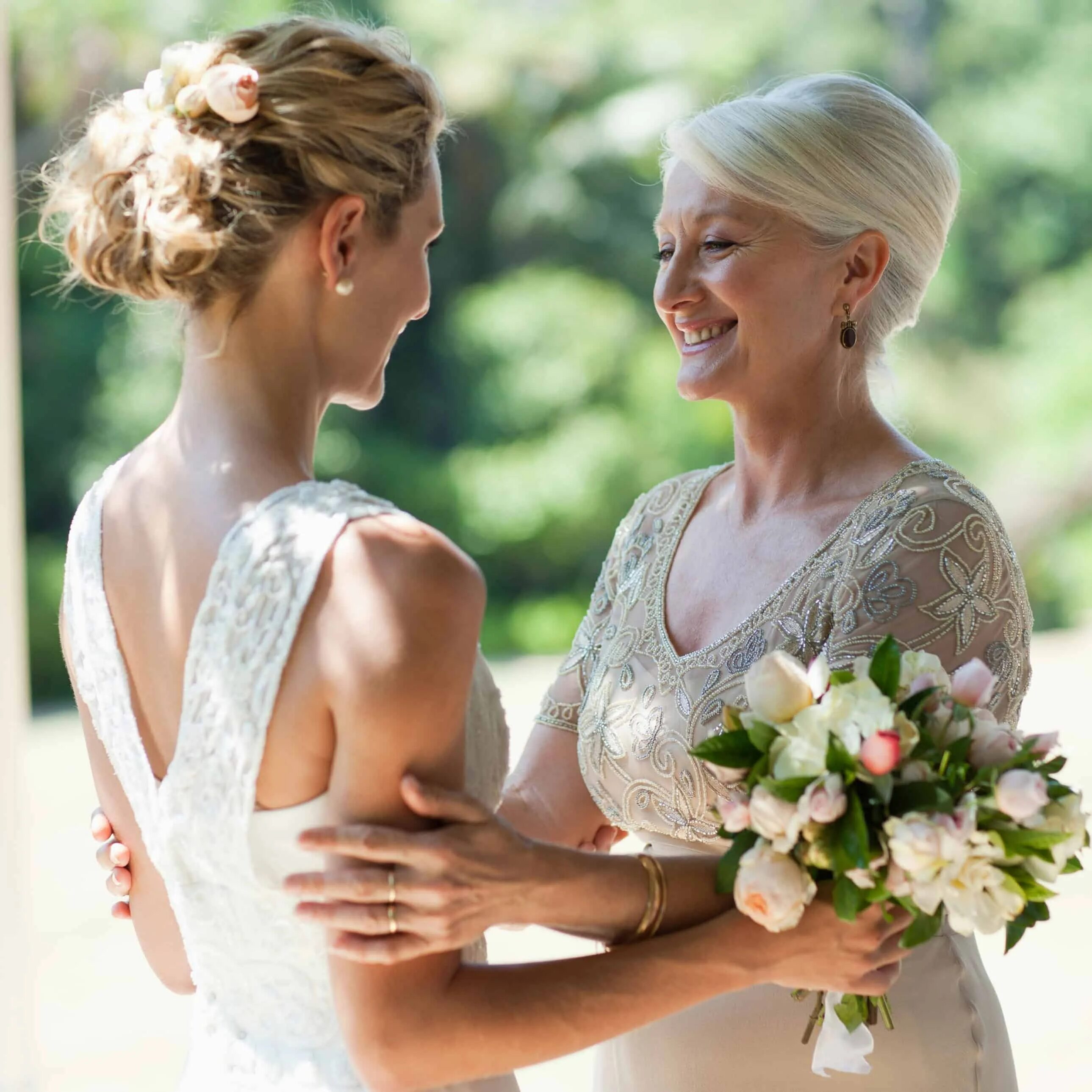 Фото свадьба мамы. Образ мамы невесты. Прическа для мамы жениха. Образ невесты на свадьбу. Платье на свадьбу для бабушки невесты.