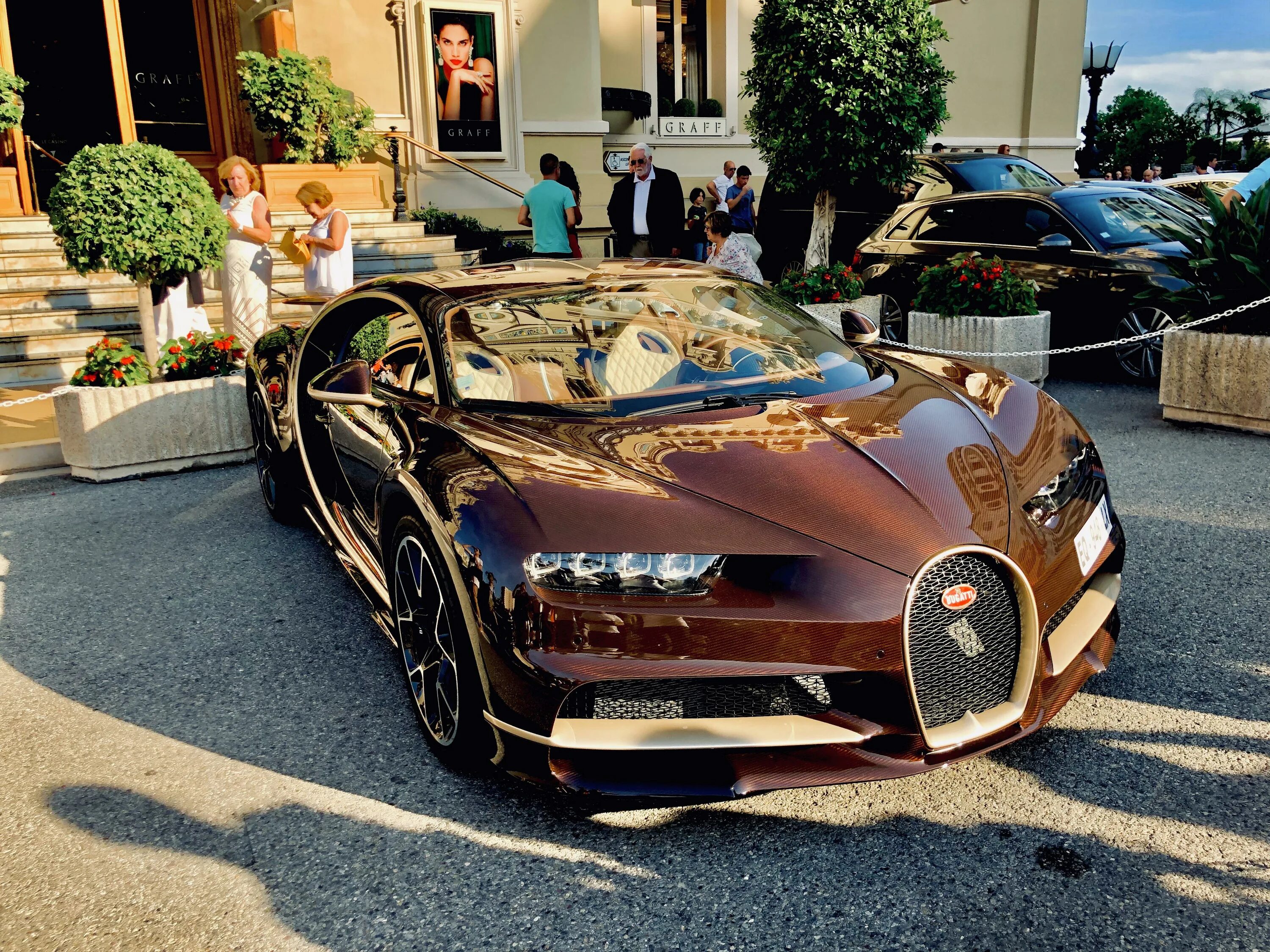 Гиперкар koenigsegg. Luxury cars. Мерседес слс амг золотой. Luxury cars. Maybach exelero.