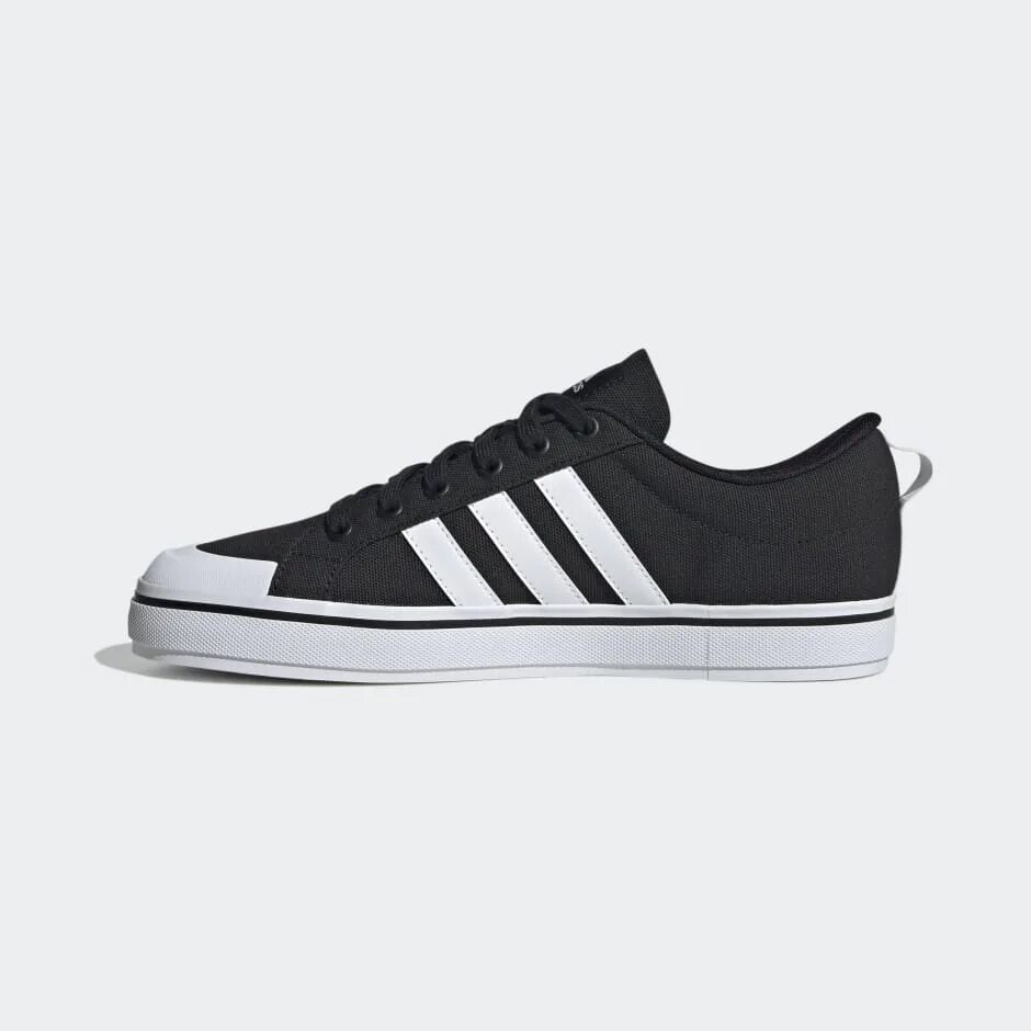 Adidas кеды superstar mt. Кроссовки с полосками. Adidas кеды park st classic. Мужские кеды адидас нео белые. Новые кеды адидас.