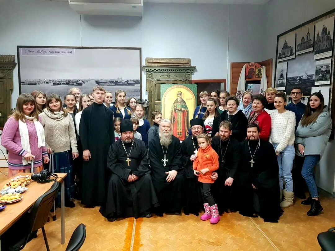 Черный Яр Астраханская область. Краеведческий музей красный Яр Астраханская область. Черноярский музей. Администрация черный Яр