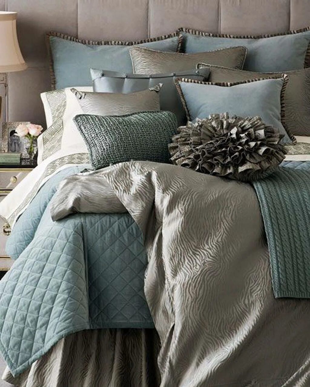 Cotton box постельное белье турция. Танго постельное белье 2 спальное. Какие текстильные обои продавали в россии 20 лет назад. Спальня в серых оттенках. Текстиль для дома.