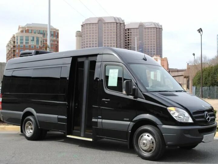 Mercedes benz sprinter 2020 микроавтобус. Mercedes-benz sprinter 2500. Mercedes minibus. Mercedes minibus. Mercedes minibus.