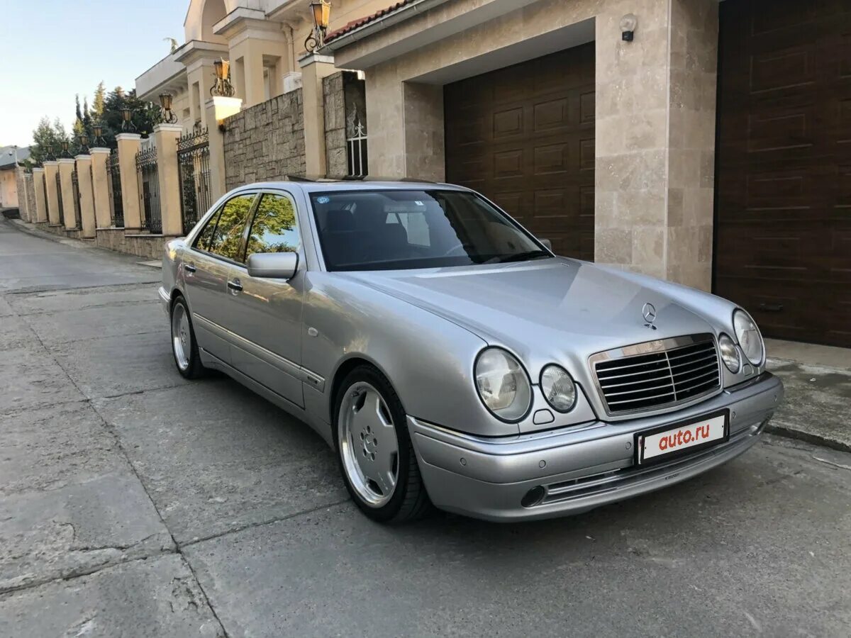 Мерседес Бенц w210. Мерседес е класс 210. Mercedes Benz 210 AMG. 210 Мерседес 5.5 АМГ.