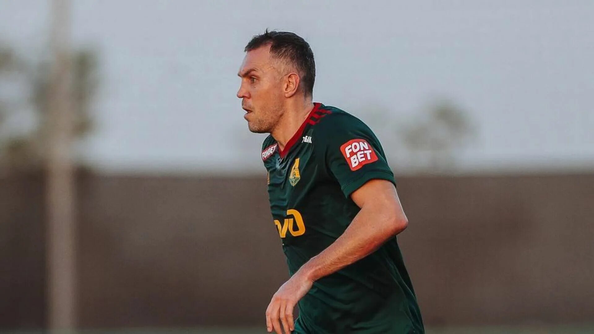 Дзюба почему не играет сегодня за локомотив. Галактионов локомотив. слуцкий футбол. дзюба в локомотиве фото.