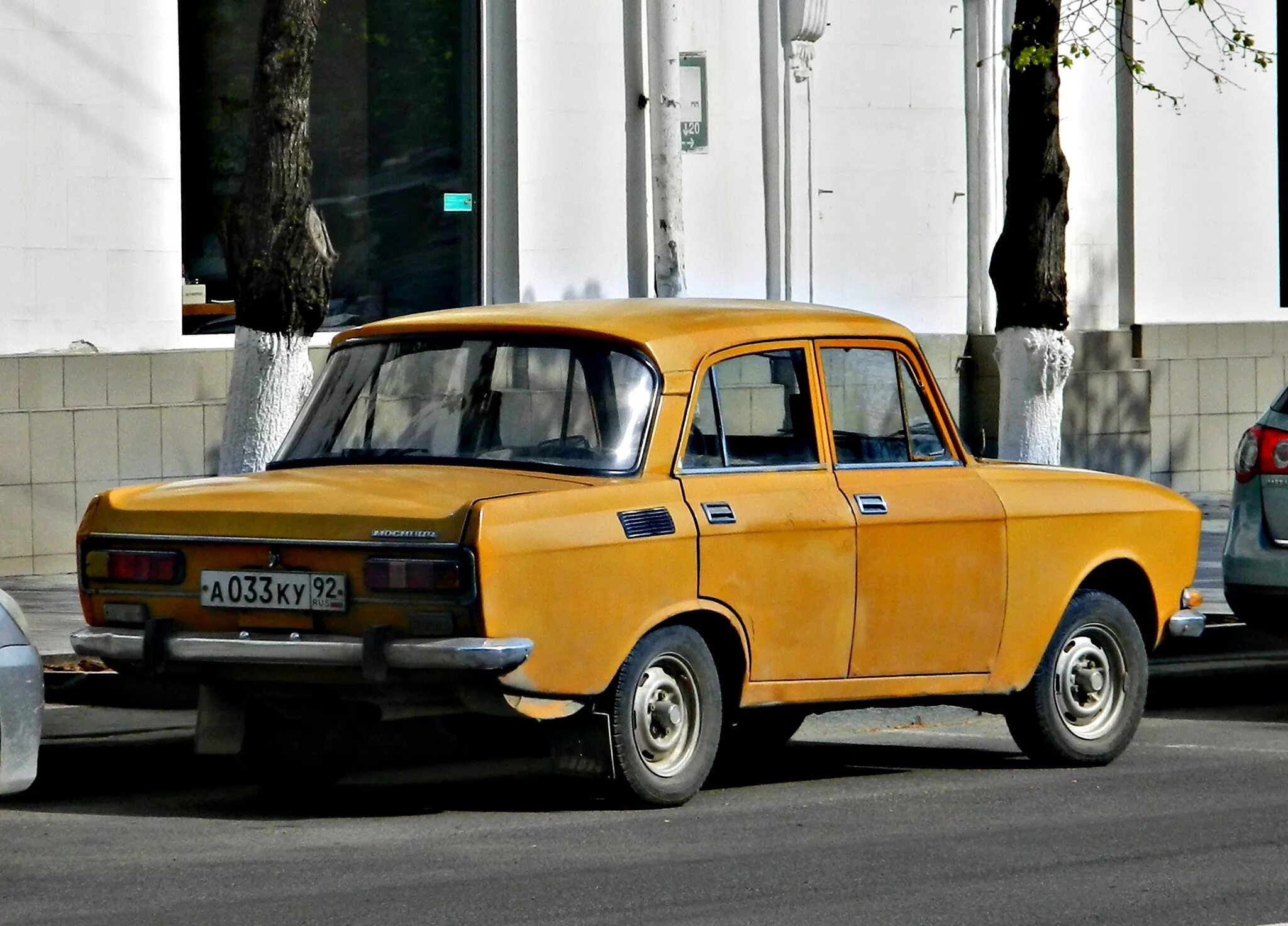 Москвич 2140 россия. Желтый Москвич 2140 АЗЛК. Москвич 2140 1976. Москвич 241. Москвич 49.