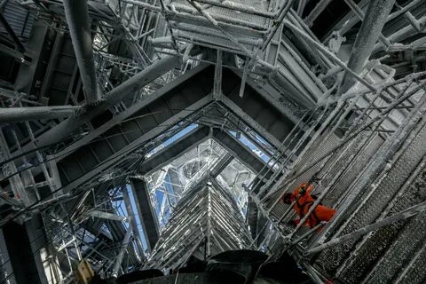 Лифт в лахта центре