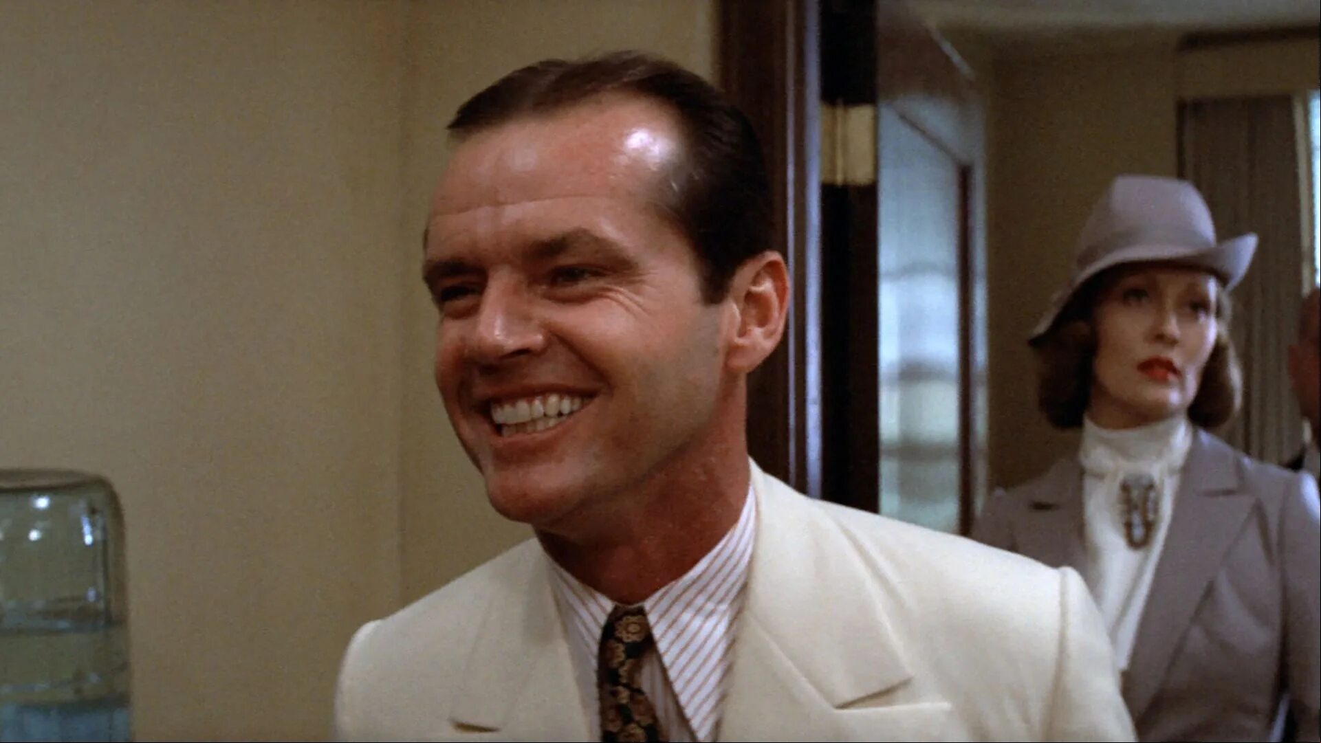 Вышел 1974. Chinatown фильм 1974. джек николсон китайский квартал. джон хьюстон китайский квартал. фэй данауэй китайский квартал.