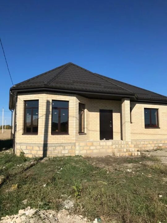 Купить дом, коттедж в Ставропольском крае - 1 220 объявлений о продаже домов, ко