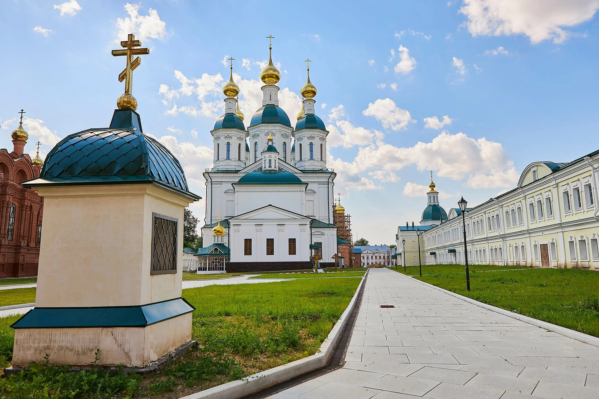 Свято-Успенский мужской монастырь Саров. Свято-Успенская Саровская пустынь. Саровский мужской монастырь Саровская пустынь.