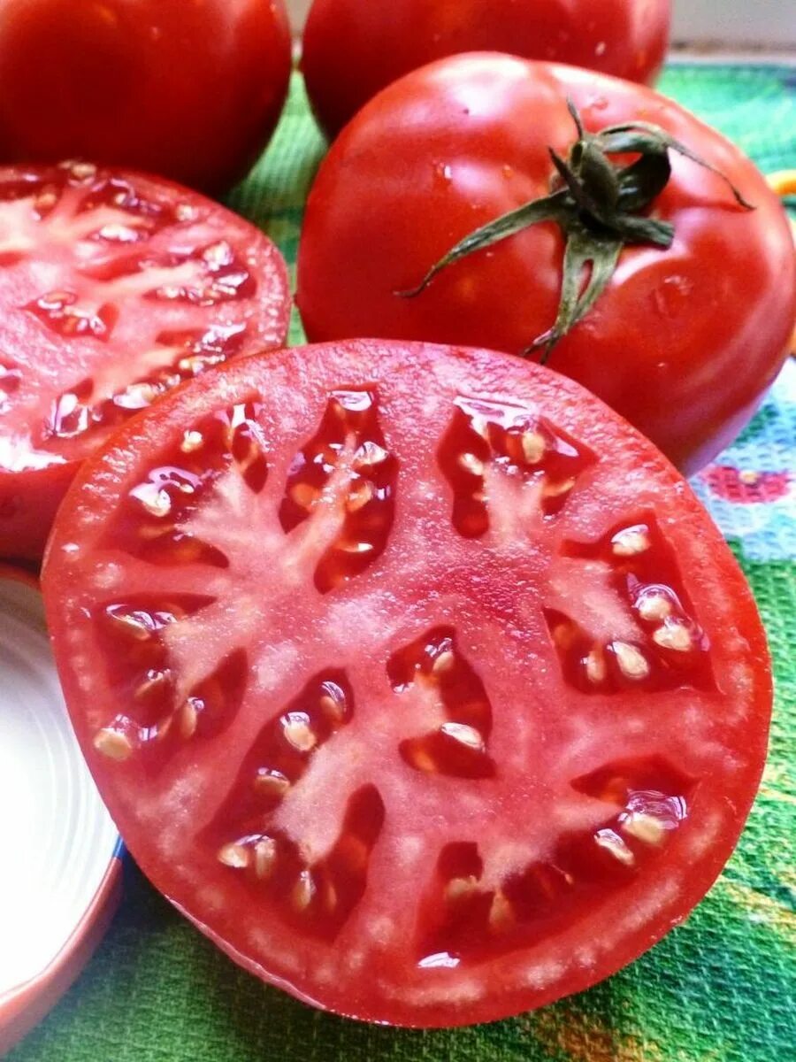 Какие есть семена томатов. Томат Буш Бифстик. Томат биф Стар f1. Томат Суперстейк f1. Томат Бали.