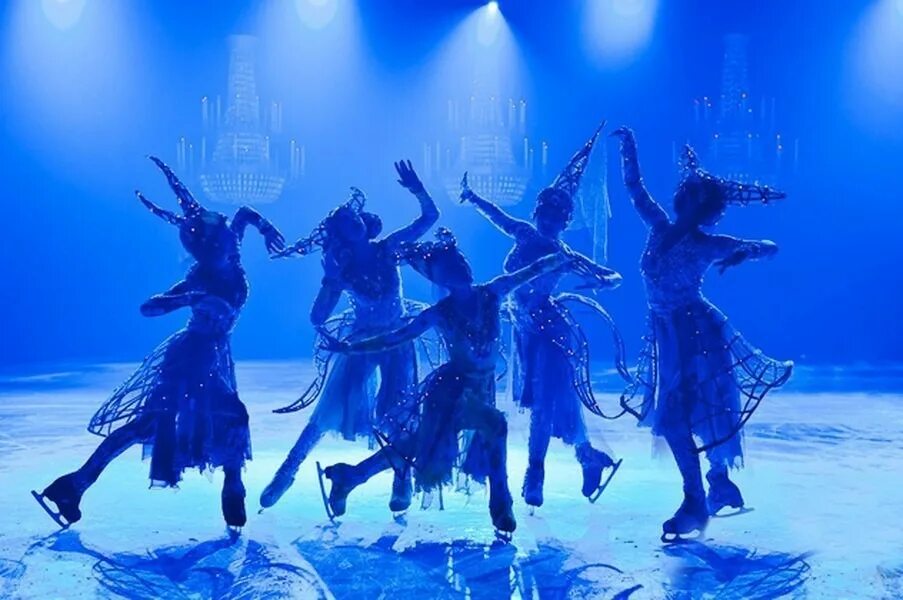 Шоу навки вечера на хуторе кто исполняет. Шоу на льду лебединое озеро навки. Татьяна навка лебединое озеро. Ледовое шоу лебединое озеро. Ледовое шоу история любви шахерезады навка.
