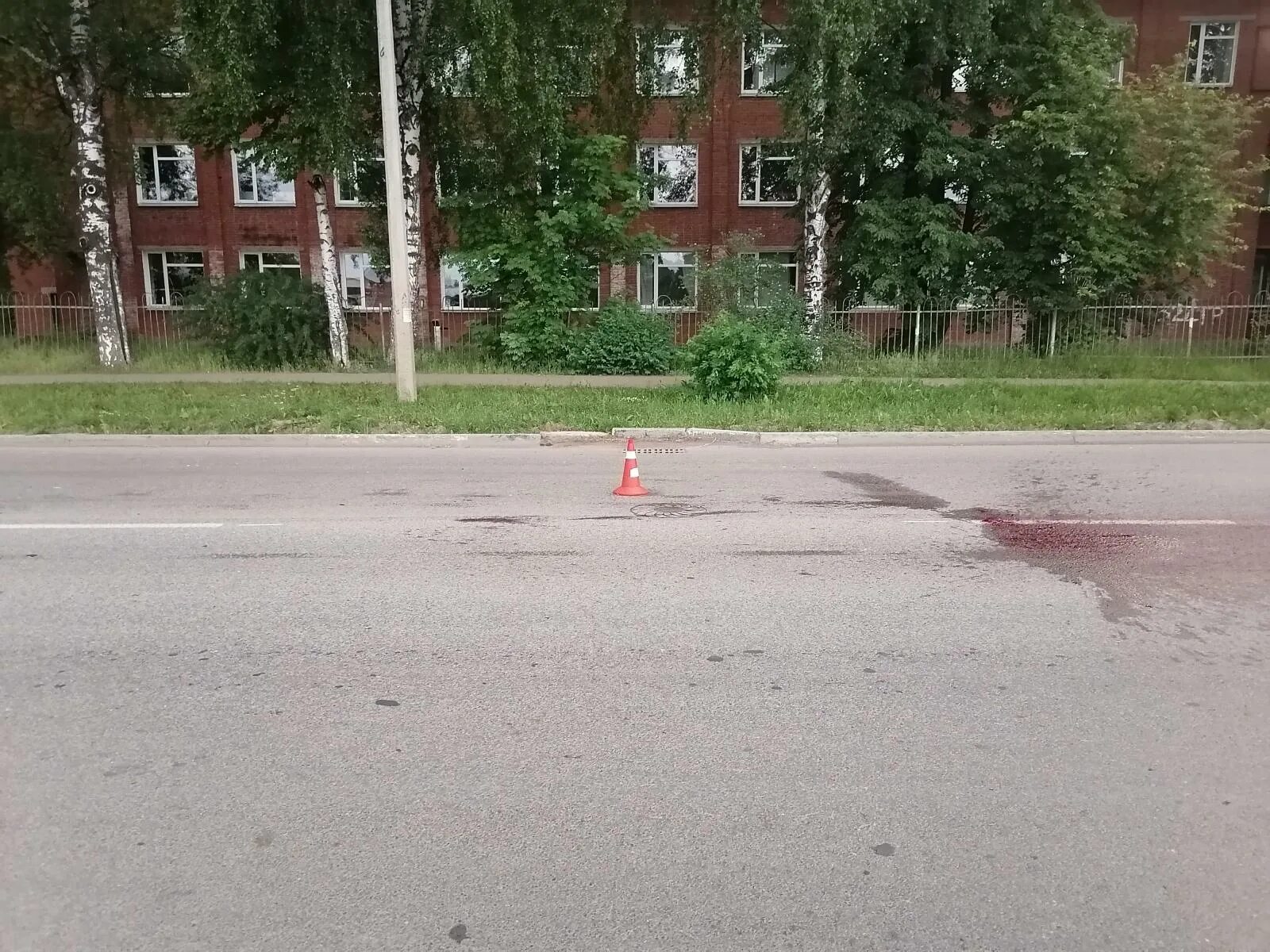 Пожар переулок железобетонный вечер 16. Пожарные глазов. Чп глазов. Кот у очага. Чп глазов.