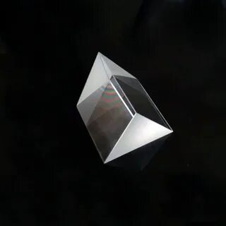 Стеклянная призма