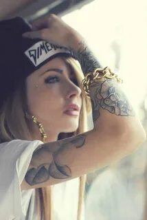 Tattoo girl 18