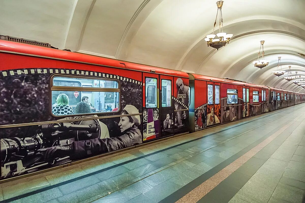 Включи поезд метро. Метропоезда Московского метрополитена. Вагоны Московского метрополитена. Поезда мосметро. Вагон метро.