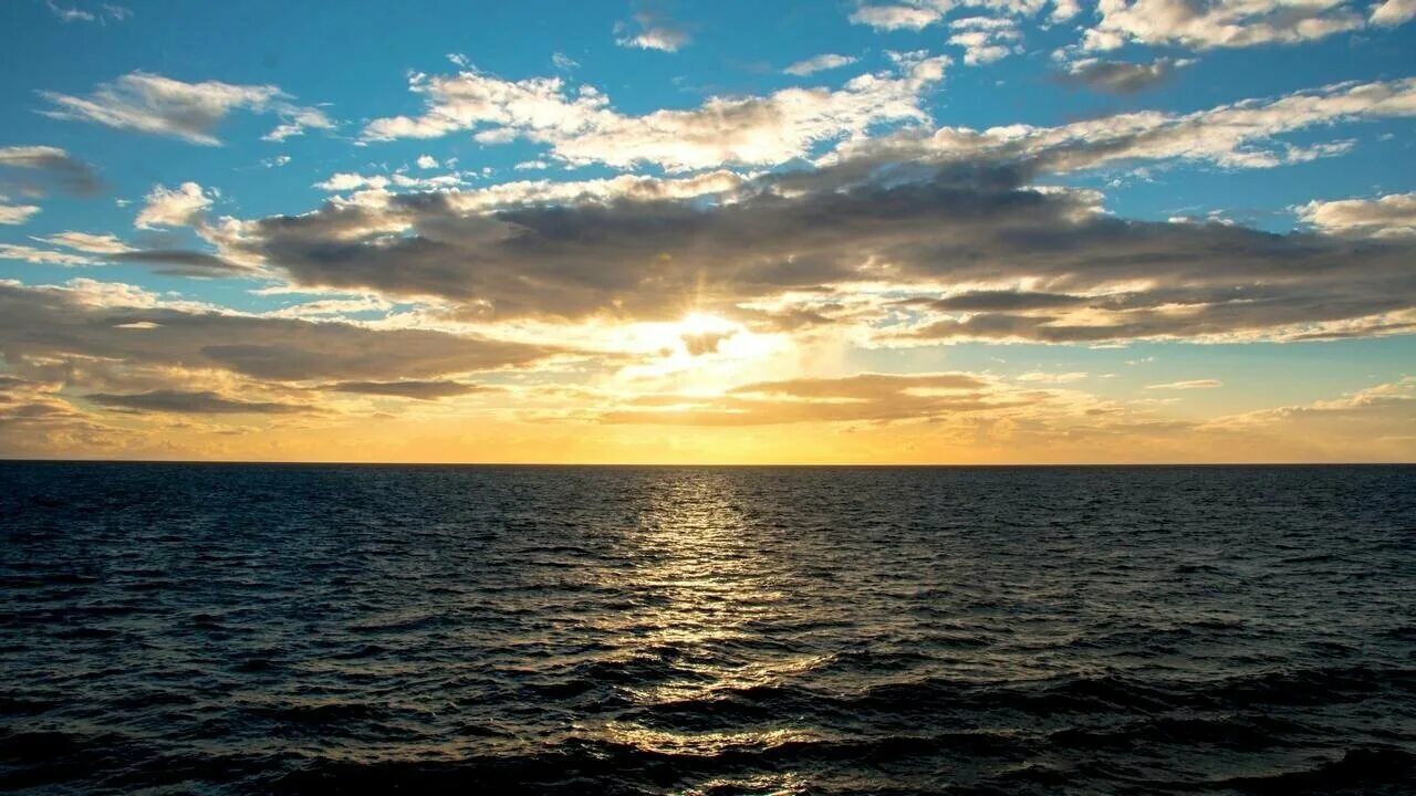 Море. Голубое небо и море. Океан. Бе з брежный. Море горизонт.