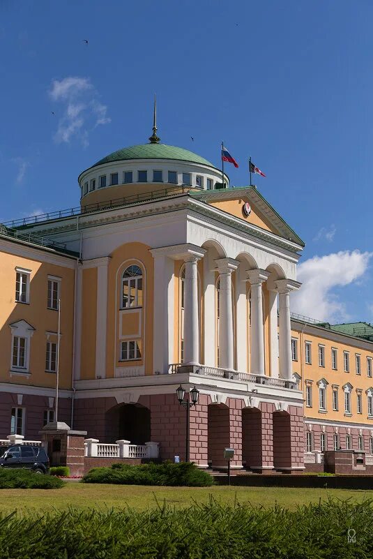 резиденция главы удмуртии. президентский дворец главы удмуртии. ижевск лихвинцева 25 резиденция президента. президентский дворец главы удмуртии. резиденция главы.