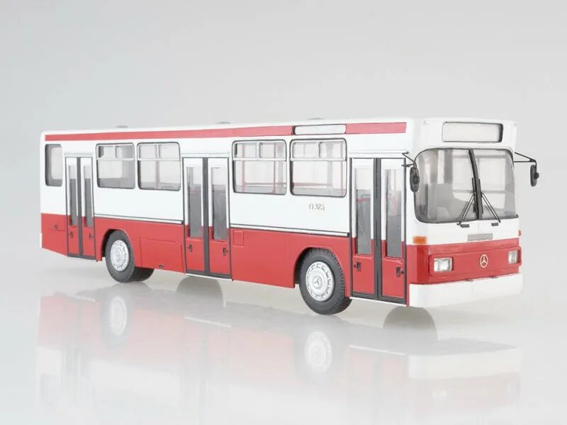 Автобус 1 24. Автобус Mercedes-Benz o325 масштабная модель. Mercedes o325. Модель автобуса Mercedes o325. Автобусы 1-43 вектор моделс.