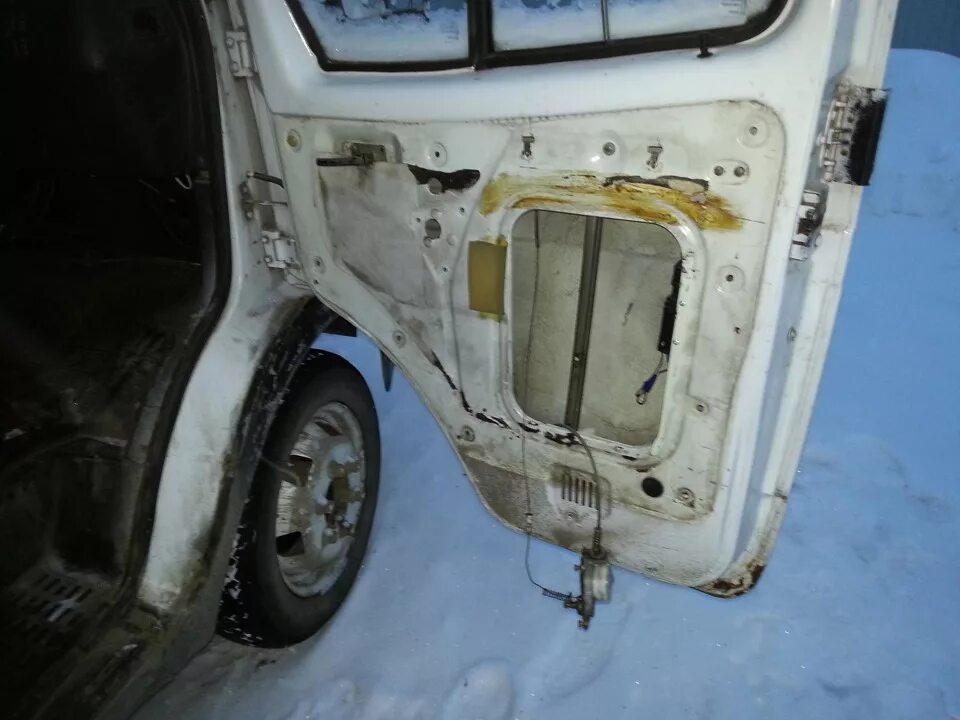 Замена стеклоподьёмника - ГАЗ Газель, 1,9 л, 1999 года своими руками DRIVE2