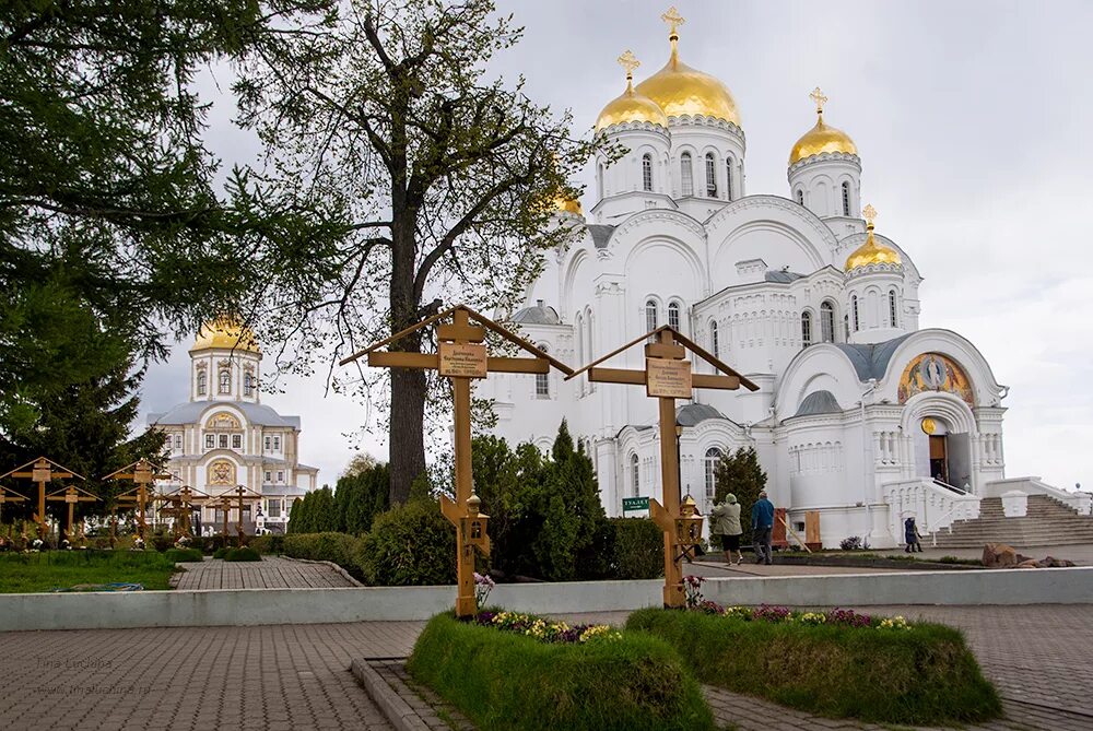 Свято-Троицкий Серафимо-Дивеевский монастырь. Казанская Церковь Серафимо-Дивеевский монастыря. Подворье Троицкого Серафимо-Дивеевского монастыря стиль. Дивеевский женский монастырь сайт