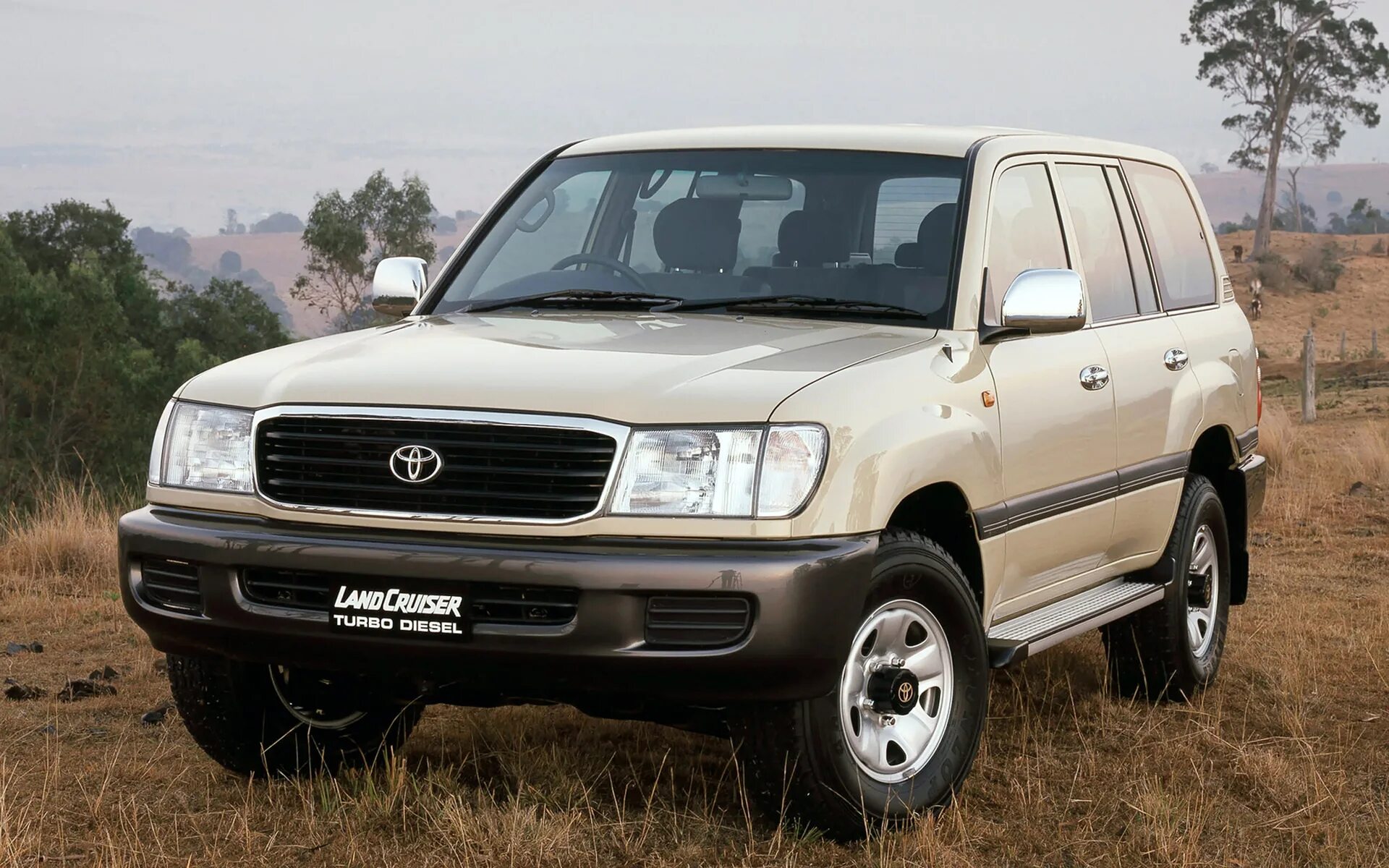Toyota land cruiser 100 1998. Toyota land cruiser 100. Toyota land cruiser 100. На 100 land cruiser. На 100 land cruiser.