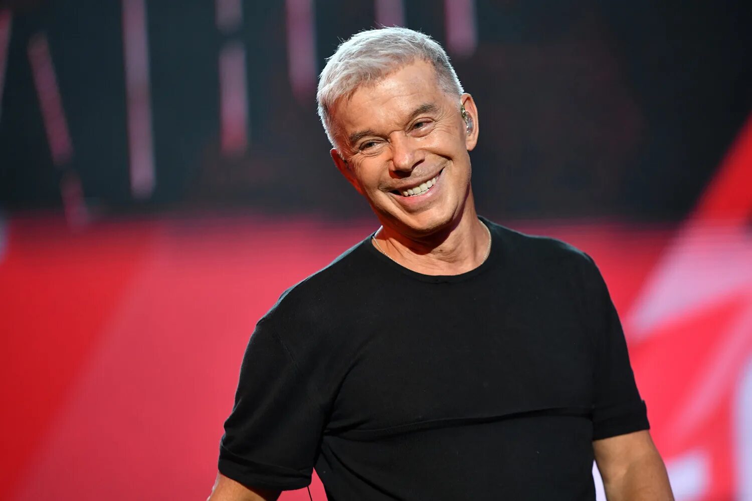 Олег газманов 2022. Газманов олег сейчас 2022 с бородой. Как выглядит газманов сейчас. Олег газманов 2022. Олег газманов с бородой 2022.