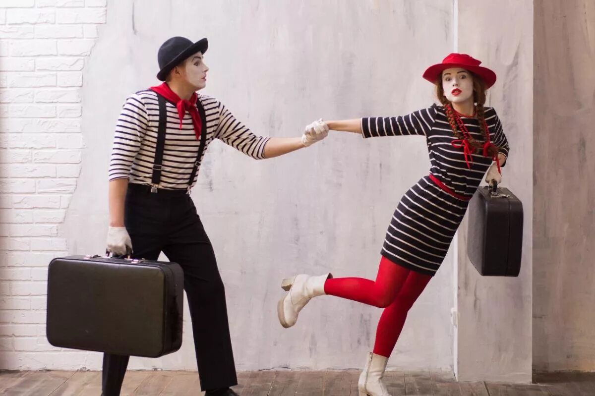 Театр пантомимы для детей. Мим b2b. Чарльз мим. Мим b2b. Мим франция.