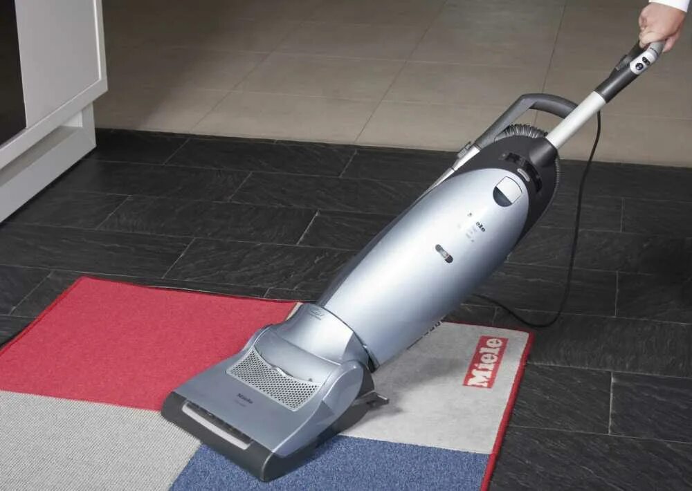 Лучшие вертикальные пылесосы от сети. Miele пылесос беспроводной. пылесос miele вертикальный. miele пылесос 52. вертикальные пылесосы милли.