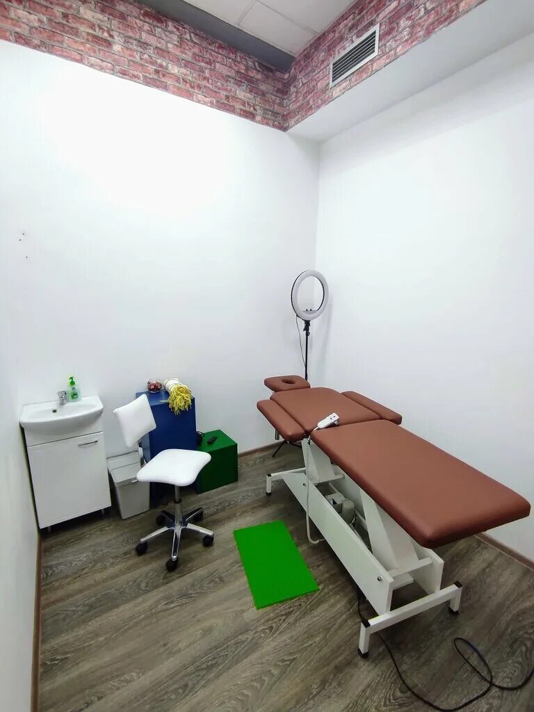 бьюти мануфактура на рочдельской. салон красоты загар. ботаническая улица, 35с1. цирюльник сеть салонов москва. Nailon studio новослободская.