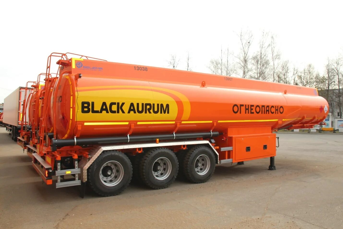 Бонум полуприцепы. Сеспель пищевая полуприцеп цистерна. Полуприцеп цистерна бонум. Полуприцеп урал спец транс цистерна. Полуприцеп- цистерна 35м2.