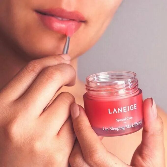 Ночная маска для губ Laneige. Маска Laneige Lip sleeping Mask Berry. Бальзам для губ Laneige Lip sleeping Mask. Ночная маска для губ с ароматом ягод Laneige Lip sleeping Mask. Маска для губ influence