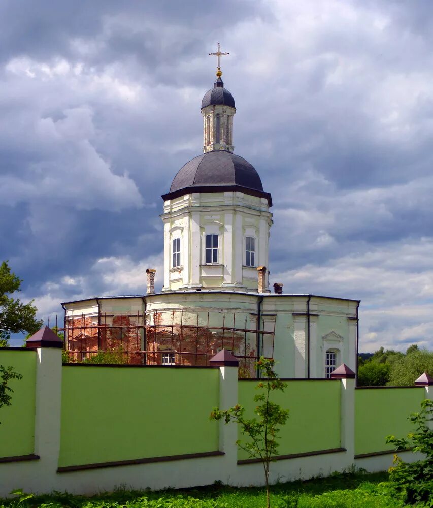 Троицкая церковь в ельдигино. Троицкая церковь в ельдигино. Усадьба ельдигино. Ельдигино церковь троицы живоначальной. Село ельдигино пушкинский.