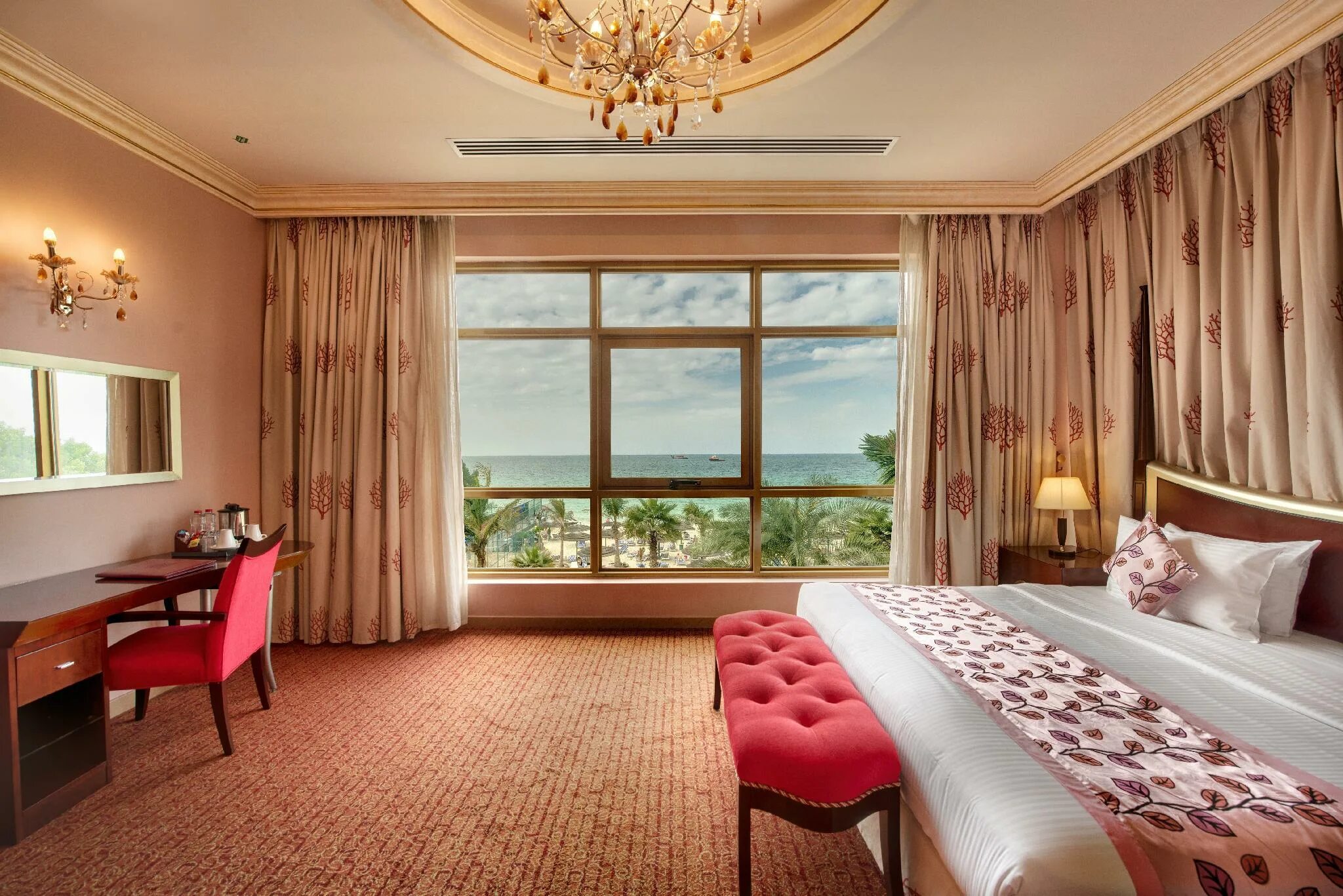 Sahara beach resort 5. Шератон шарджа бич резорт. sheraton sharjah beach resort spa 5 оаэ. шарджа отель шератон 5 звезд. sahara beach resort spa объединенные арабские эмираты эмират шарджа город.