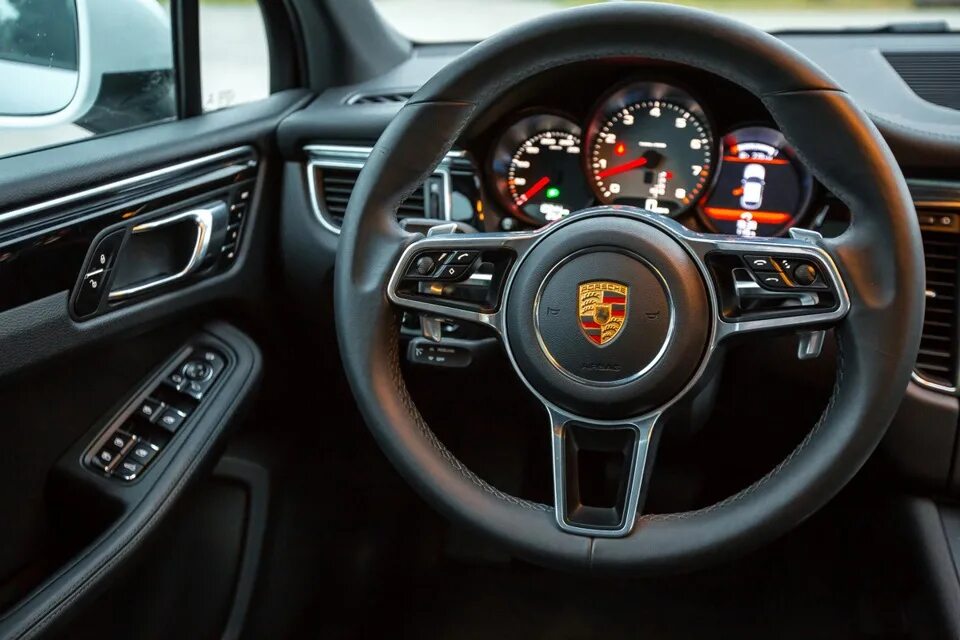 Порше макан зеркало заднего вида как снять Все о Porsche Macan А-Драйв. Все об автомобилях. Дзен