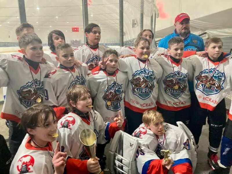 Золотая шайба 2022. Золотая шайба 2022 ялуторовск. Турнир по хоккею вымпел 2008 г междуреченска. Детский хоккейный турнир «золотая шайба» состоялся в ваче. Детский хоккей турнир.