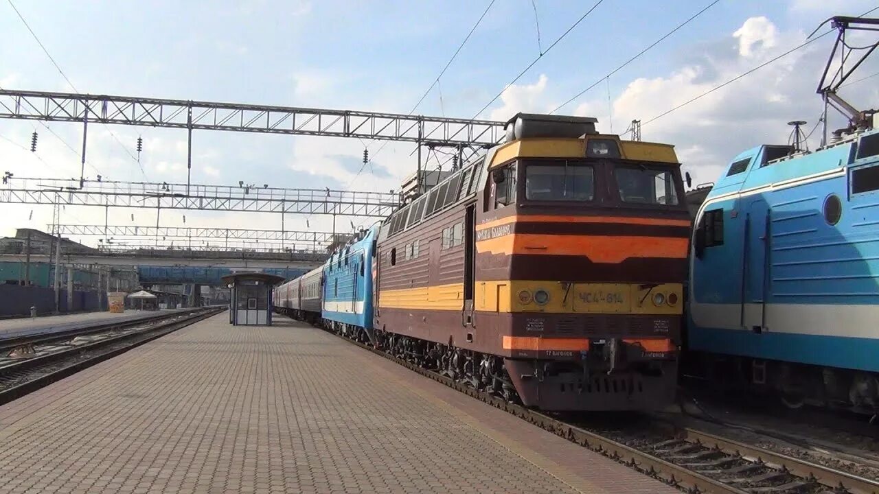 Электровоз эп1м 790. Поезд москва новороссийск. Поезд москва адлер. Эп1 079. Эр2 адлер.