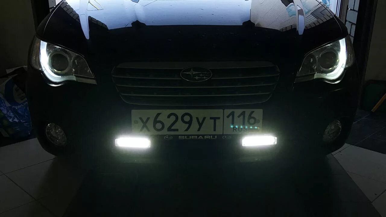 Дхо субару. Ходовые огни Субару Аутбек. ДХО Subaru Outback. Субару Аутбек 2004 ДХО. ДХО Субару Аутбек 2007.