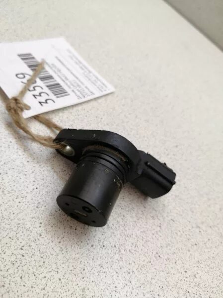 Nissan primera p12 датчик коленвала. Датчик распредвала nissan tiida 1. Датчик положения распредвала ниссан. Cefiro 2. Фишка на датчик распредвала ниссан альмера классик.