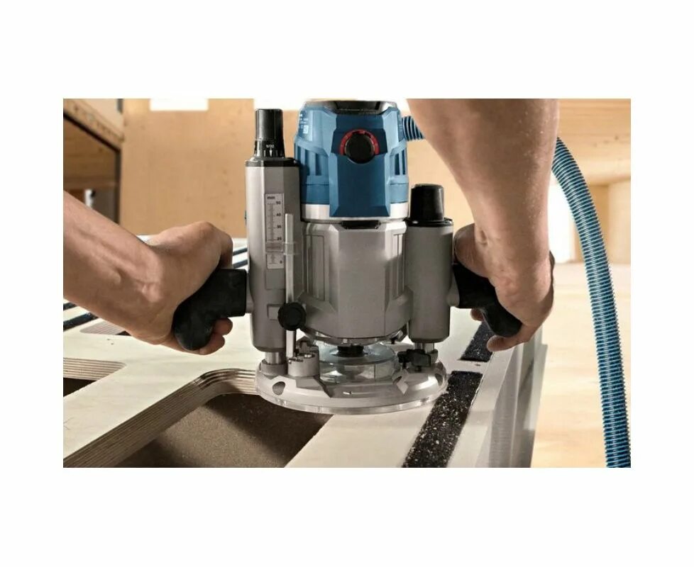 Лучшие ручные фрезеры по дереву. Ручной кромочный фрейзер. Фрезер bosch 1200. Фрезер bosch gof 2000 ce professional. Фрезер bosch pof1200 ae.