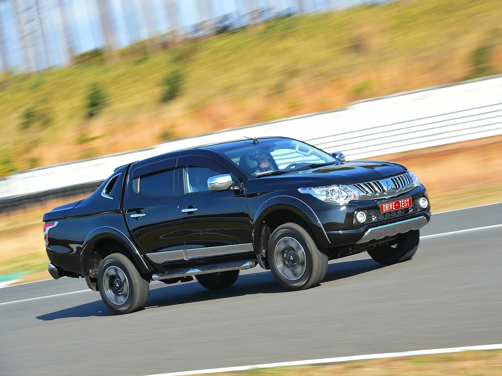 L200 mitsubishi кузова. Mitsubishi l200 пикап. Митсубиси Паджеро l200. Мицубиси пикап л200. Мицубиси Паджеро спорт л200.