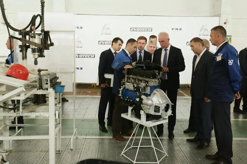 Ульяновский механический завод ульяновск. Ао умз ульяновск. Моторный завод ульяновск телефоны. Моторный завод ульяновск телефоны. Ульяновский механический завод ульяновск.