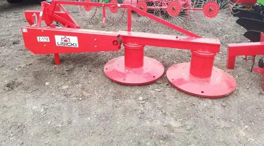 Косилка роторная смд 165 детали. Сенокосилка роторная под т 40. Виракс косилка роторная 185. Мтз 82. Косилка роторная китайская dm-135.