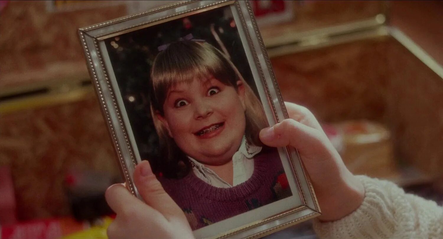 1 дома паук. гарри и марв. домовой паук tegenaria agrestis. один дома кадры. один дома базз.